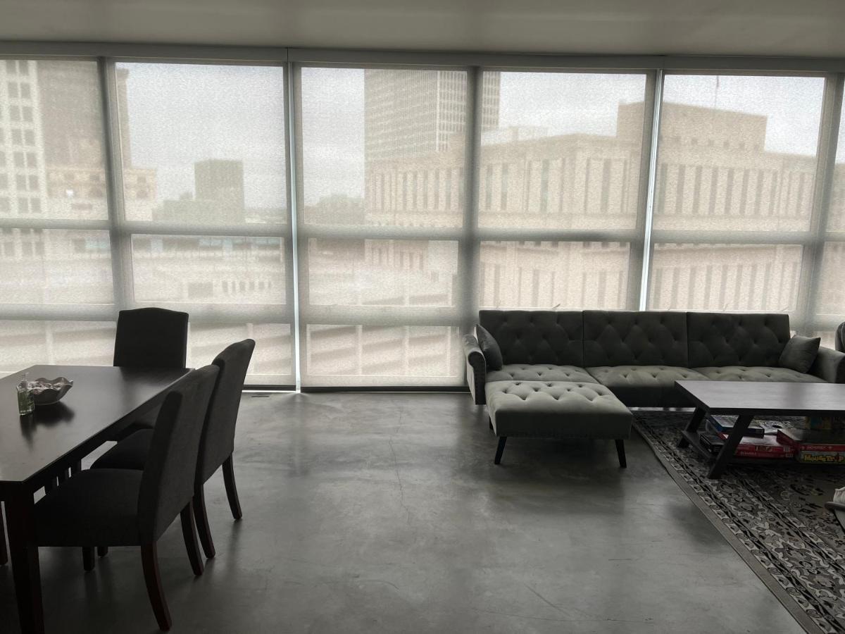 "Arrons Place" At The Griswold Detroit Exteriér fotografie