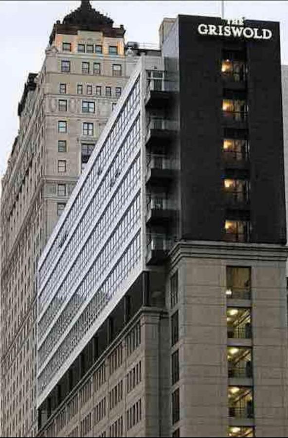 "Arrons Place" At The Griswold Detroit Exteriér fotografie